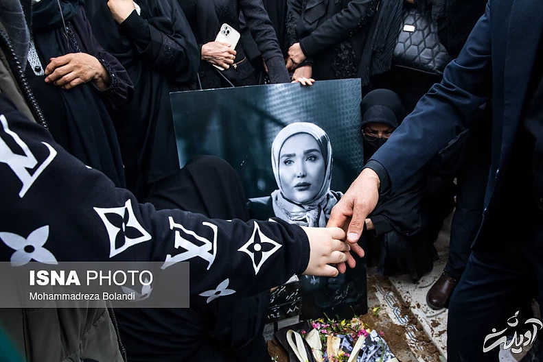 (تصاویر) خاکسپاری زهره فکور صبور